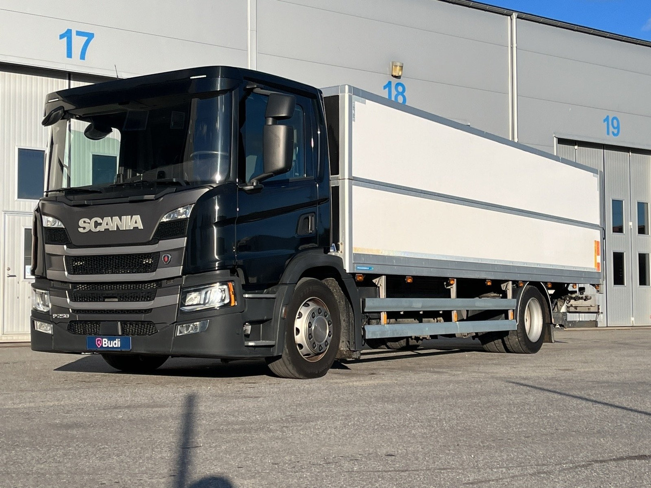 Lastbil Scania P250 B 4X2 LB -2020 | Höj/Sänk - Φορτηγό κόφα: φωτογραφία 1 Lastbil Scania P250 B 4X2 LB -2020 | Höj/Sänk - Φορτηγό κόφα: φωτογραφία 1