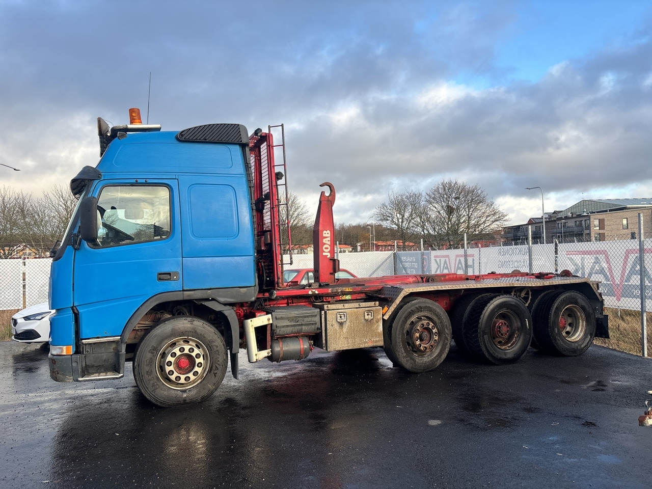 Tridemväxlare VOLVO FM12-47 8X2 -2001 - Φορτηγό φόρτωσης γάντζου: φωτογραφία 1 Tridemväxlare VOLVO FM12-47 8X2 -2001 - Φορτηγό φόρτωσης γάντζου: φωτογραφία 1
