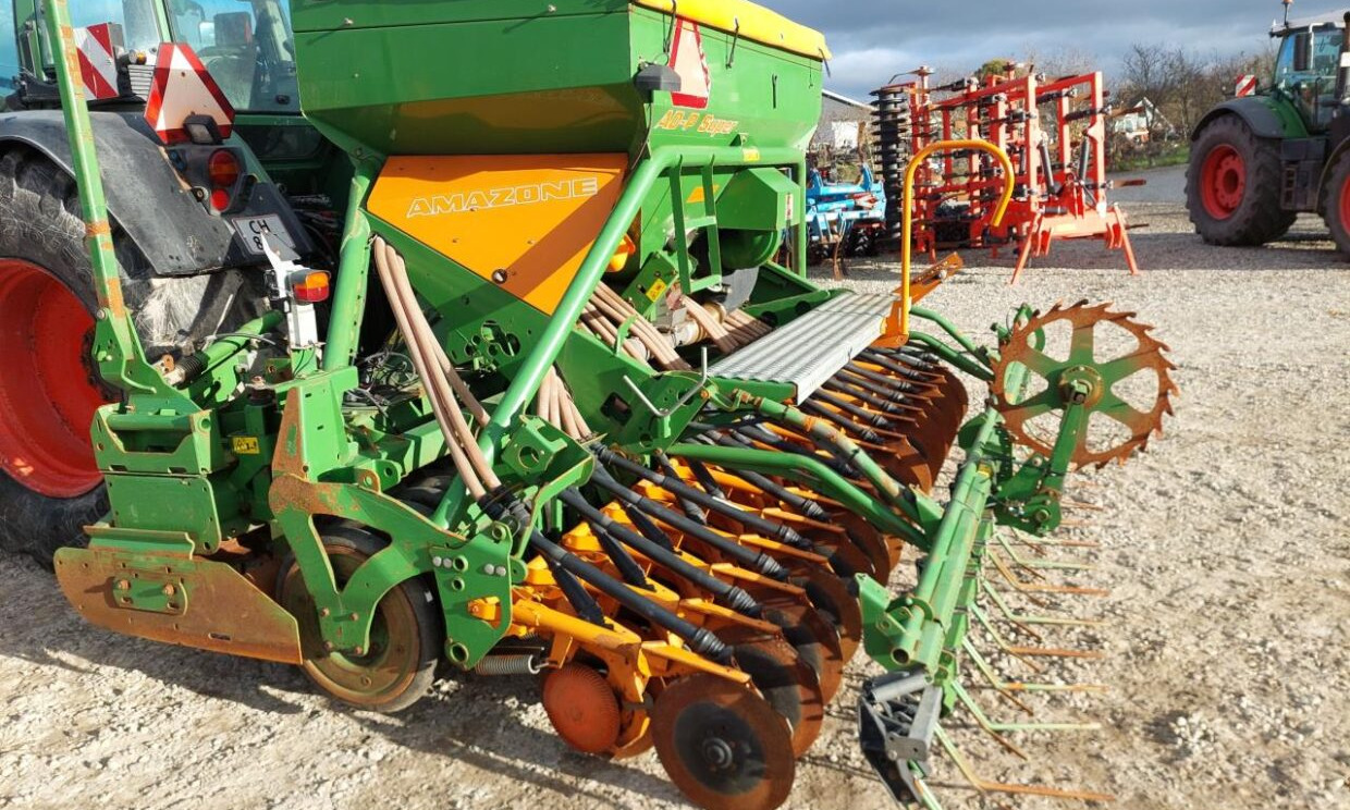 Amazone AD-P 403 / KG 4000 Super - Σπαρτική με σβάρνα: φωτογραφία 3 Amazone AD-P 403 / KG 4000 Super - Σπαρτική με σβάρνα: φωτογραφία 3