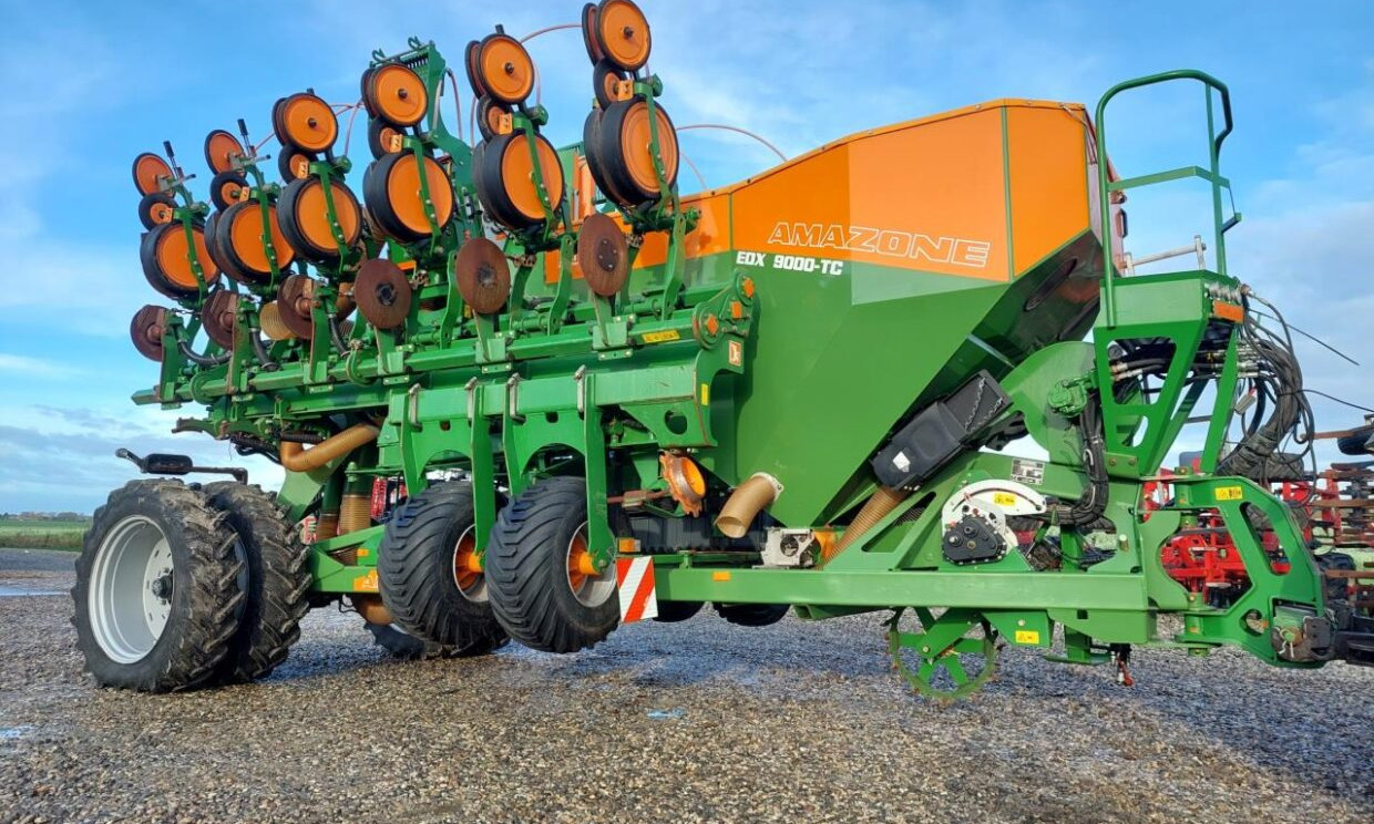 Amazone EDX 9000-TC MED GPS - Σπαρτική μηχανή ακριβείας: φωτογραφία 1 Amazone EDX 9000-TC MED GPS - Σπαρτική μηχανή ακριβείας: φωτογραφία 1