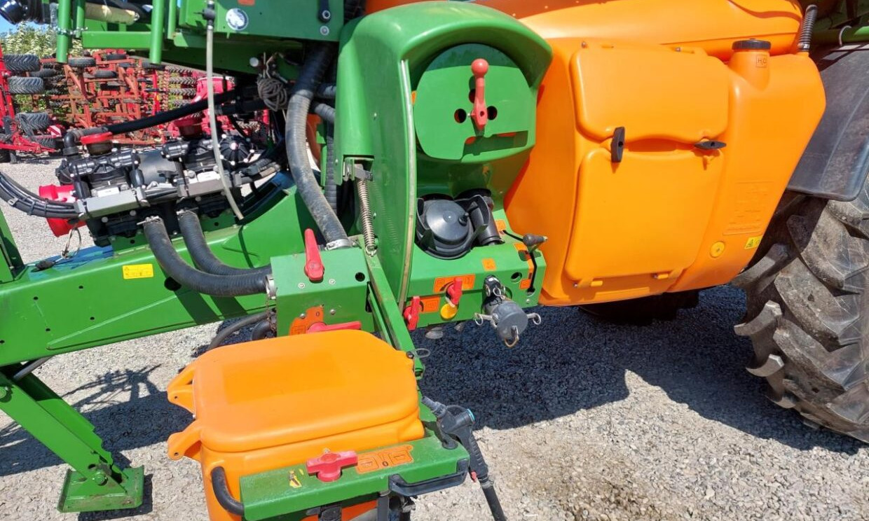 Amazone UX 6200 SUPER - 36-30-24m - Συρόμενο ψεκαστικό: φωτογραφία 5 Amazone UX 6200 SUPER - 36-30-24m - Συρόμενο ψεκαστικό: φωτογραφία 5
