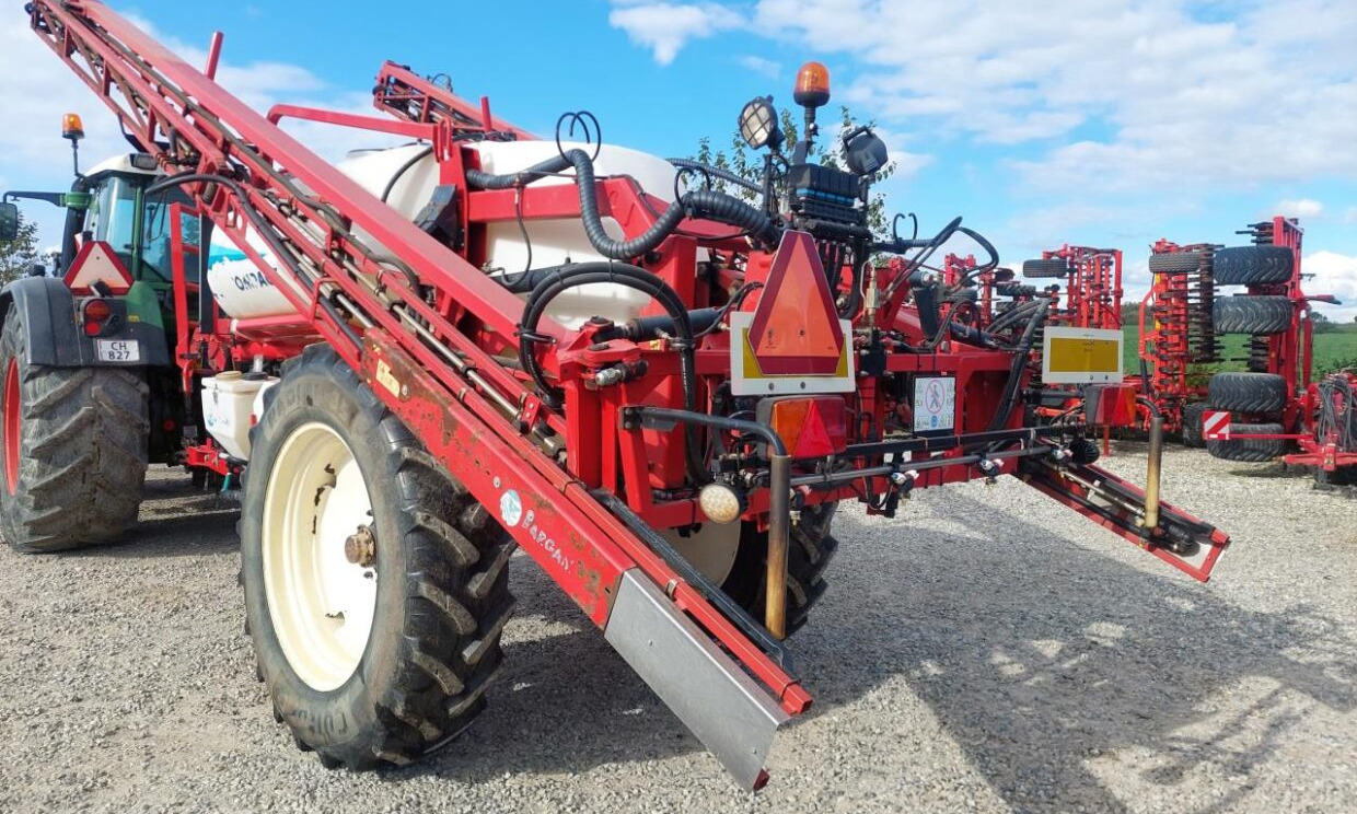 Bargam COMPACT 4200 -28M - Συρόμενο ψεκαστικό: φωτογραφία 4 Bargam COMPACT 4200 -28M - Συρόμενο ψεκαστικό: φωτογραφία 4