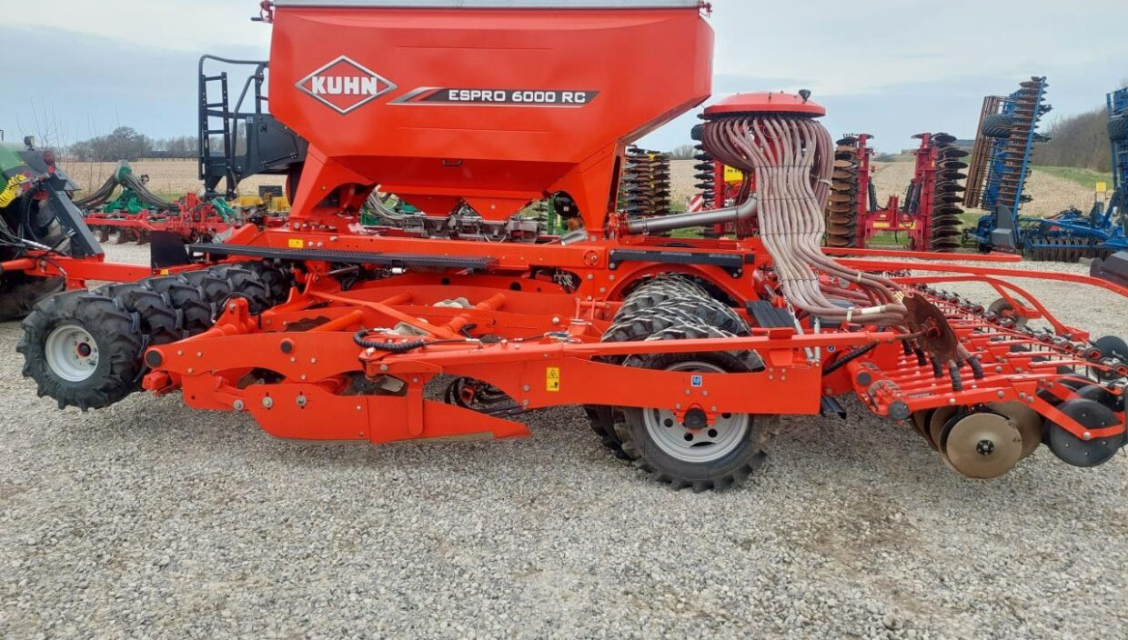 Kuhn Espro 6000 RC "Mix" Vistaflow - Σπαρτική μηχανή: φωτογραφία 5 Kuhn Espro 6000 RC "Mix" Vistaflow - Σπαρτική μηχανή: φωτογραφία 5