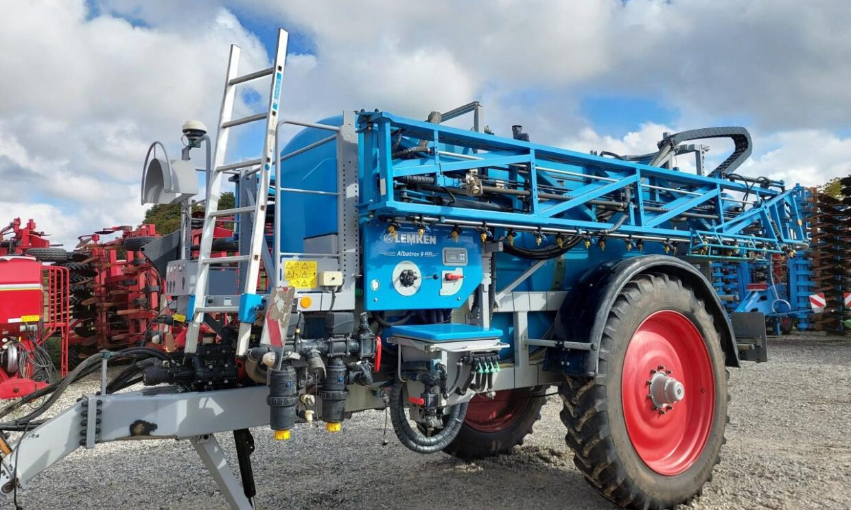 Lemken ALBATROS 9 6000 L med GPS - Συρόμενο ψεκαστικό: φωτογραφία 2 Lemken ALBATROS 9 6000 L med GPS - Συρόμενο ψεκαστικό: φωτογραφία 2