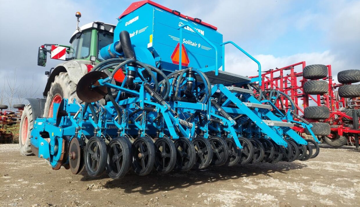 Lemken Zirkon 10/400 - Solitair 9-400 - Σπαρτική με σβάρνα: φωτογραφία 1 Lemken Zirkon 10/400 - Solitair 9-400 - Σπαρτική με σβάρνα: φωτογραφία 1