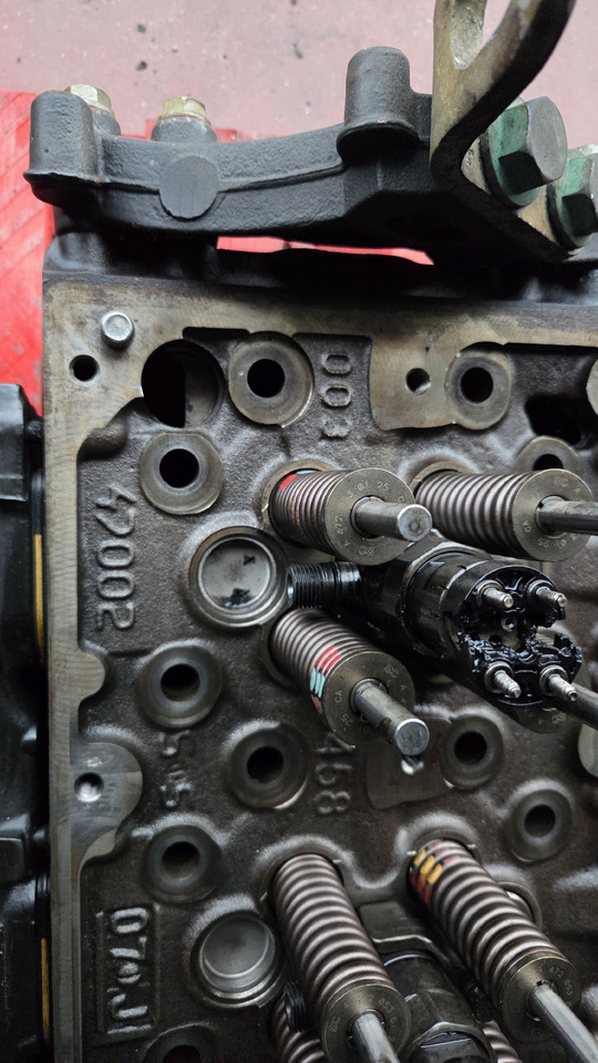 MERCEDES-BENZ OM 470 LA - Κυλινδροκεφαλή για Φορτηγό: φωτογραφία 3 MERCEDES-BENZ OM 470 LA - Κυλινδροκεφαλή για Φορτηγό: φωτογραφία 3