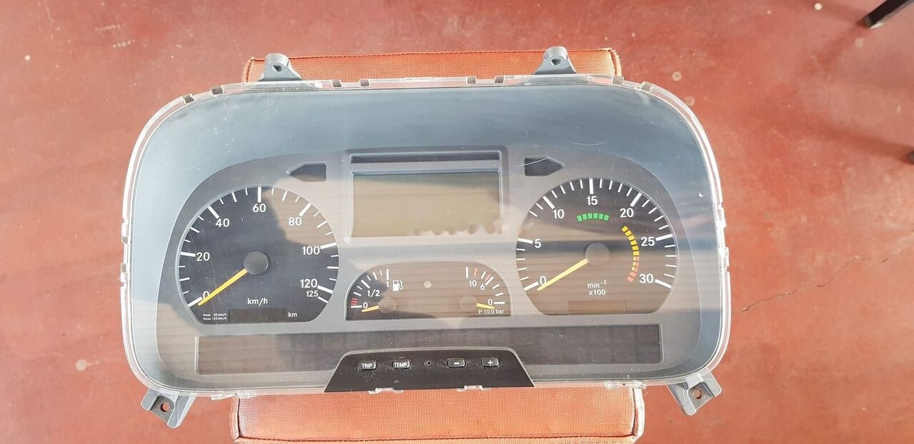 Mercedes-Benz ATEGO - Ταμπλό αυτοκινήτου για Φορτηγό: φωτογραφία 5 Mercedes-Benz ATEGO - Ταμπλό αυτοκινήτου για Φορτηγό: φωτογραφία 5