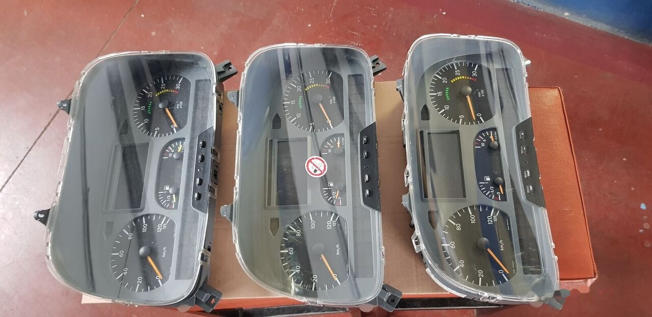 Mercedes-Benz ATEGO - Ταμπλό αυτοκινήτου για Φορτηγό: φωτογραφία 5 Mercedes-Benz ATEGO - Ταμπλό αυτοκινήτου για Φορτηγό: φωτογραφία 5