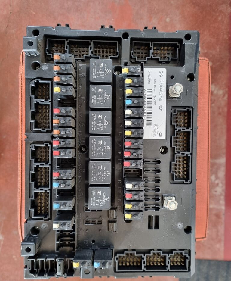 Mercedes-Benz GRUNDMODUL ACTROS MP4 A0014465158 Mercedes-Benz ACTROS MP4 EURO 6 - Ηλεκτρική ασφάλεια για Φορτηγό: φωτογραφία 1 Mercedes-Benz GRUNDMODUL ACTROS MP4 A0014465158 Mercedes-Benz ACTROS MP4 EURO 6 - Ηλεκτρική ασφάλεια για Φορτηγό: φωτογραφία 1