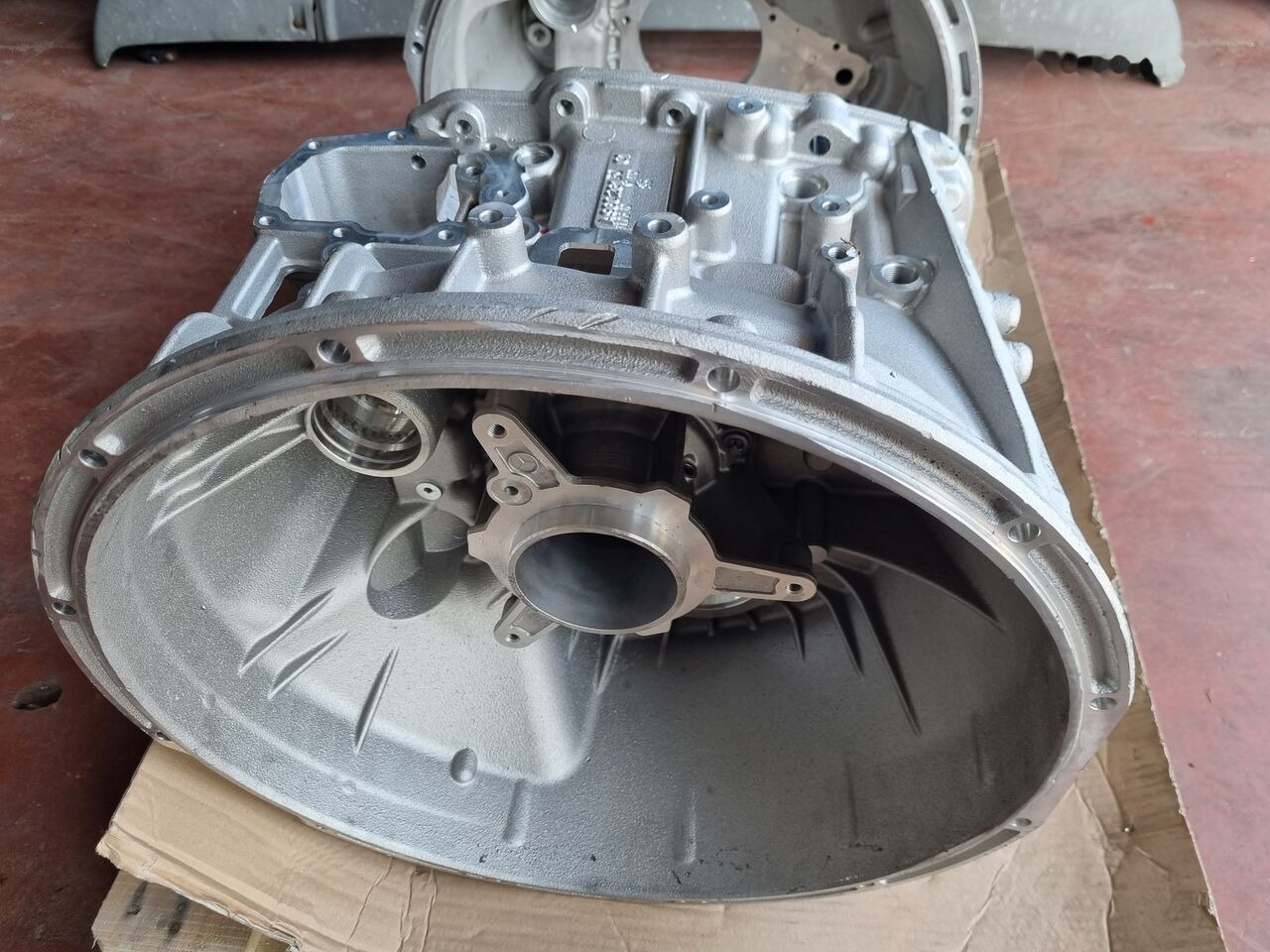 Mercedes-Benz TRANSMISSION HOUSING Mercedes-Benz ACTROS MP4 EURO 6 - Κιβώτιο ταχυτήτων για Φορτηγό: φωτογραφία 1 Mercedes-Benz TRANSMISSION HOUSING Mercedes-Benz ACTROS MP4 EURO 6 - Κιβώτιο ταχυτήτων για Φορτηγό: φωτογραφία 1