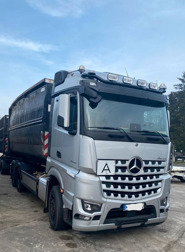 Mercedes-Benz Acocs 2548 6x2 Hakenabroller - Φορτηγό φόρτωσης γάντζου: φωτογραφία 2 Mercedes-Benz Acocs 2548 6x2 Hakenabroller - Φορτηγό φόρτωσης γάντζου: φωτογραφία 2