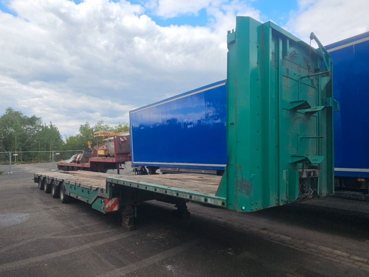 Meusburger MPG-4 Tieflader mit Radmulden 39.5t - Επικαθήμενο με χαμηλό δάπεδο: φωτογραφία 2 Meusburger MPG-4 Tieflader mit Radmulden 39.5t - Επικαθήμενο με χαμηλό δάπεδο: φωτογραφία 2
