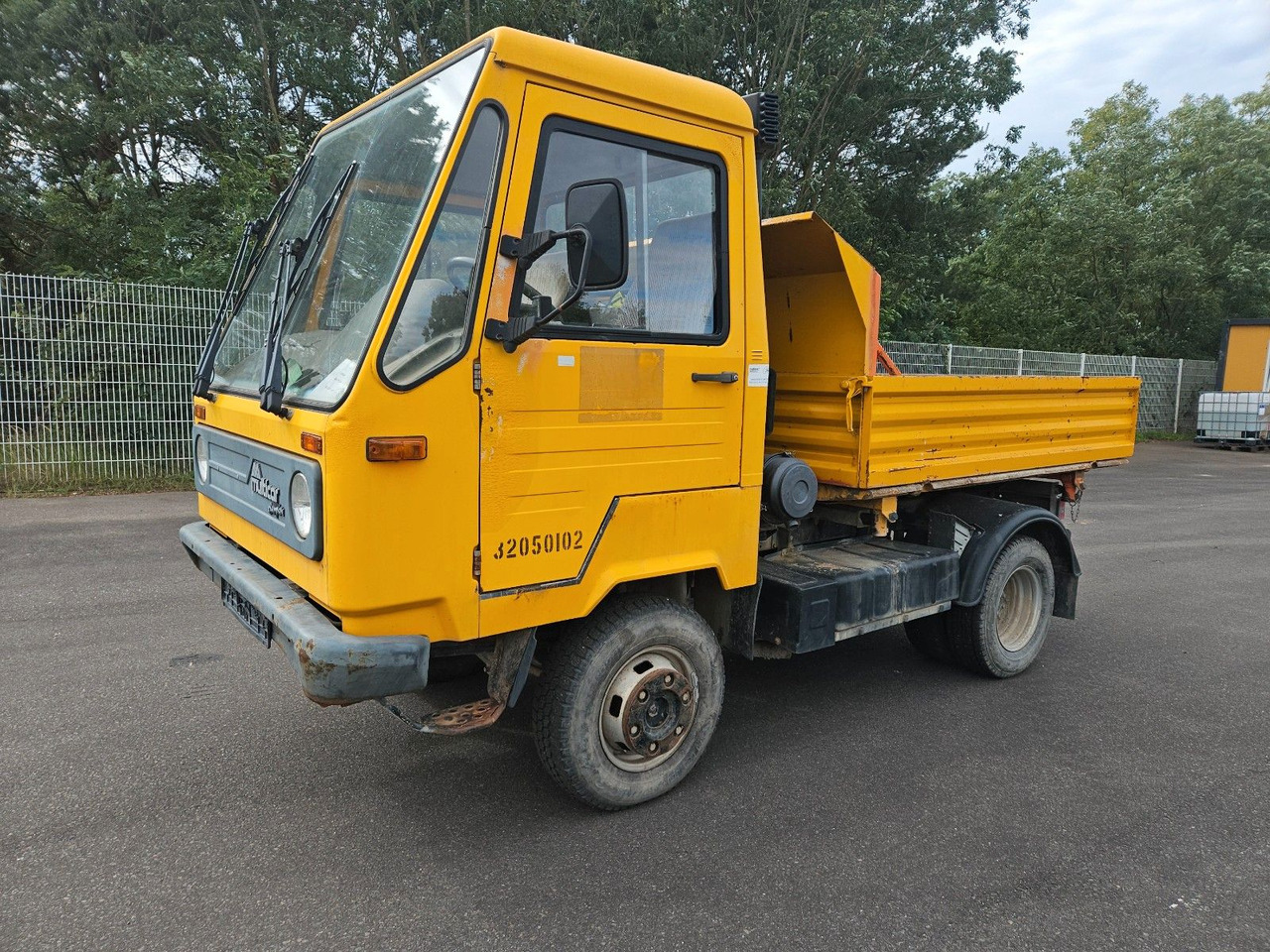 Multicar M26 Dreiseitenkipper 4x4 - Όχημα με ανατρεπομενη καροτσα: φωτογραφία 1 Multicar M26 Dreiseitenkipper 4x4 - Όχημα με ανατρεπομενη καροτσα: φωτογραφία 1