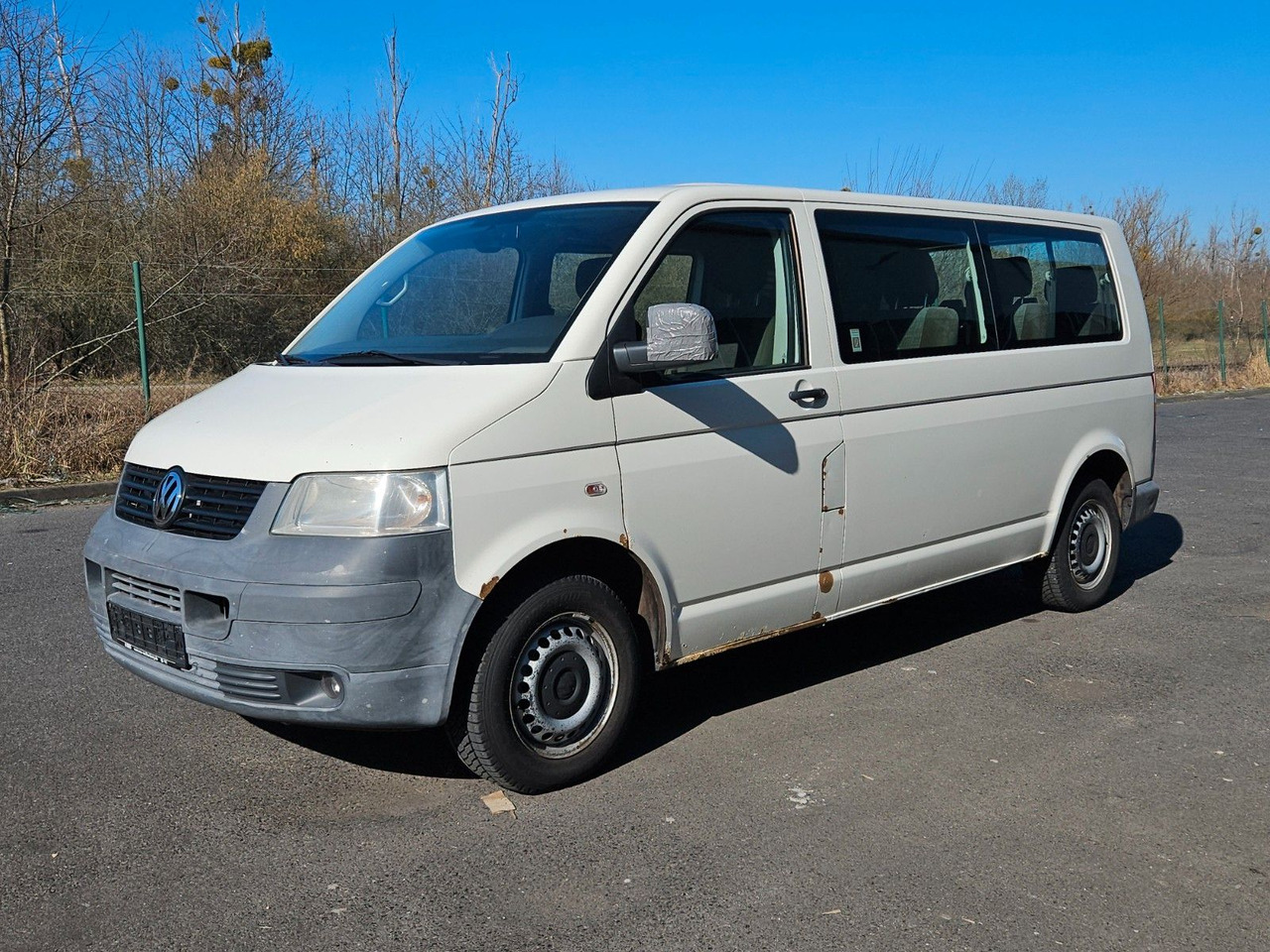 Volkswagen T5 9 Sitzer lang - Επιβατικό βαν: φωτογραφία 1 Volkswagen T5 9 Sitzer lang - Επιβατικό βαν: φωτογραφία 1
