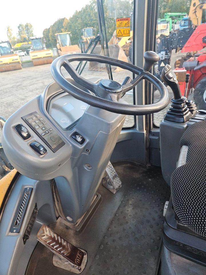 Volvo L30G Radlader mit Klappschaufel - Ελαστιχοφόρος φορτωτής: φωτογραφία 5 Volvo L30G Radlader mit Klappschaufel - Ελαστιχοφόρος φορτωτής: φωτογραφία 5