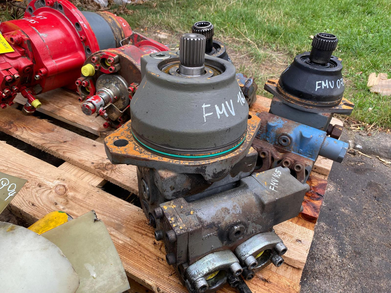 Liebherr FMV 165 - Μοτέρ πορείας για Κατασκευή μηχανήματα: φωτογραφία 1 Liebherr FMV 165 - Μοτέρ πορείας για Κατασκευή μηχανήματα: φωτογραφία 1