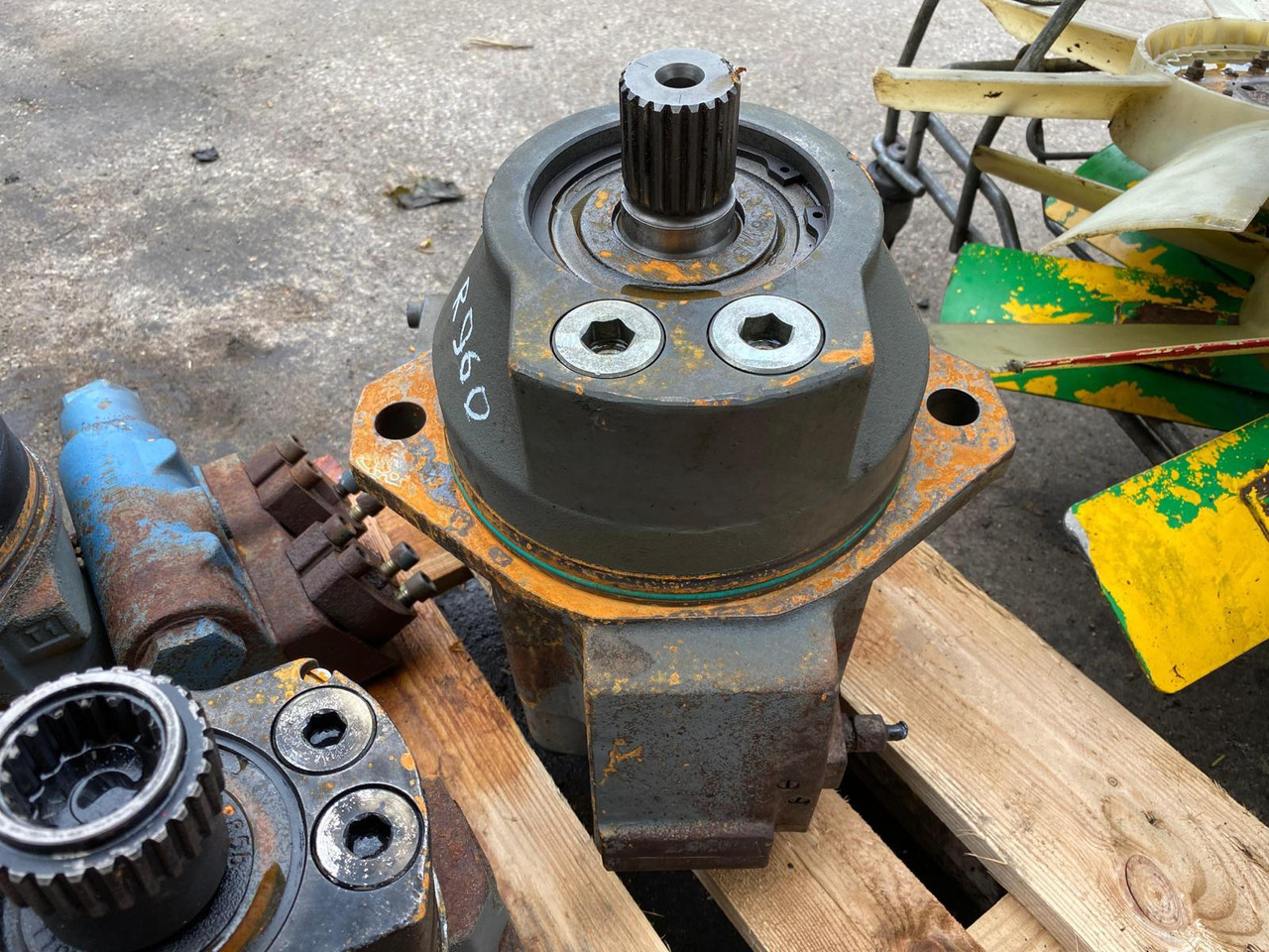 Liebherr FMV 165 - Μοτέρ πορείας για Κατασκευή μηχανήματα: φωτογραφία 5 Liebherr FMV 165 - Μοτέρ πορείας για Κατασκευή μηχανήματα: φωτογραφία 5