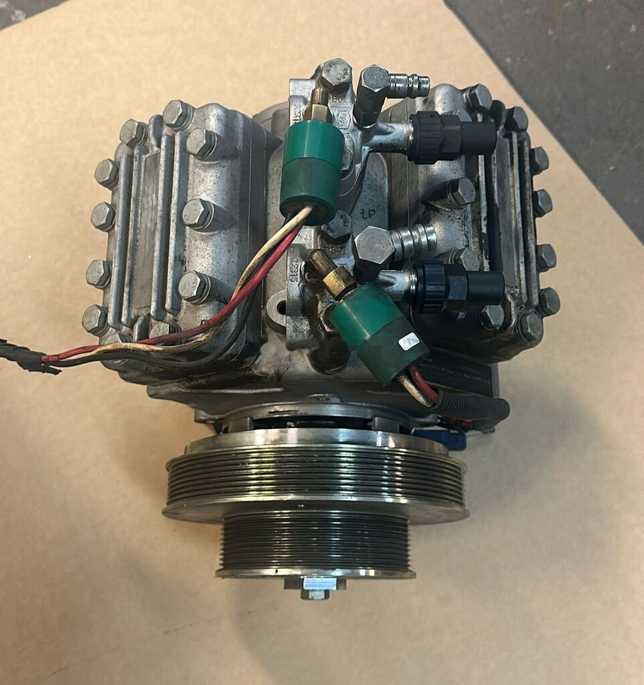 Sprężarka kompresor klimatyzacji Bock Eberspacher FKX40/470K 8862010000407 - Κομπρεσέρ A/C για Φορτηγό: φωτογραφία 5 Sprężarka kompresor klimatyzacji Bock Eberspacher FKX40/470K 8862010000407 - Κομπρεσέρ A/C για Φορτηγό: φωτογραφία 5