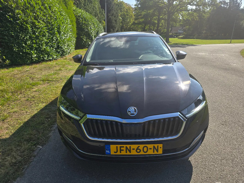 Škoda Octavia Combi 1.0 Benzine - Αυτοκίνητο: φωτογραφία 2 Škoda Octavia Combi 1.0 Benzine - Αυτοκίνητο: φωτογραφία 2