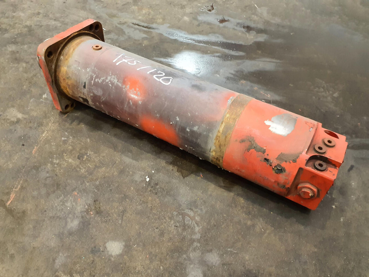 Grove GMK 5220, 5170 outrigger cylinder - Ανάρτηση για Τηλεσκοπικός γερανός: φωτογραφία 3 Grove GMK 5220, 5170 outrigger cylinder - Ανάρτηση για Τηλεσκοπικός γερανός: φωτογραφία 3