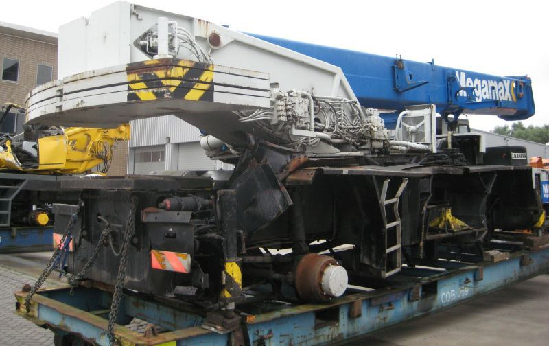 Liebherr LTM 1035-3. for parts - Τηλεσκοπικός γερανός: φωτογραφία 2 Liebherr LTM 1035-3. for parts - Τηλεσκοπικός γερανός: φωτογραφία 2