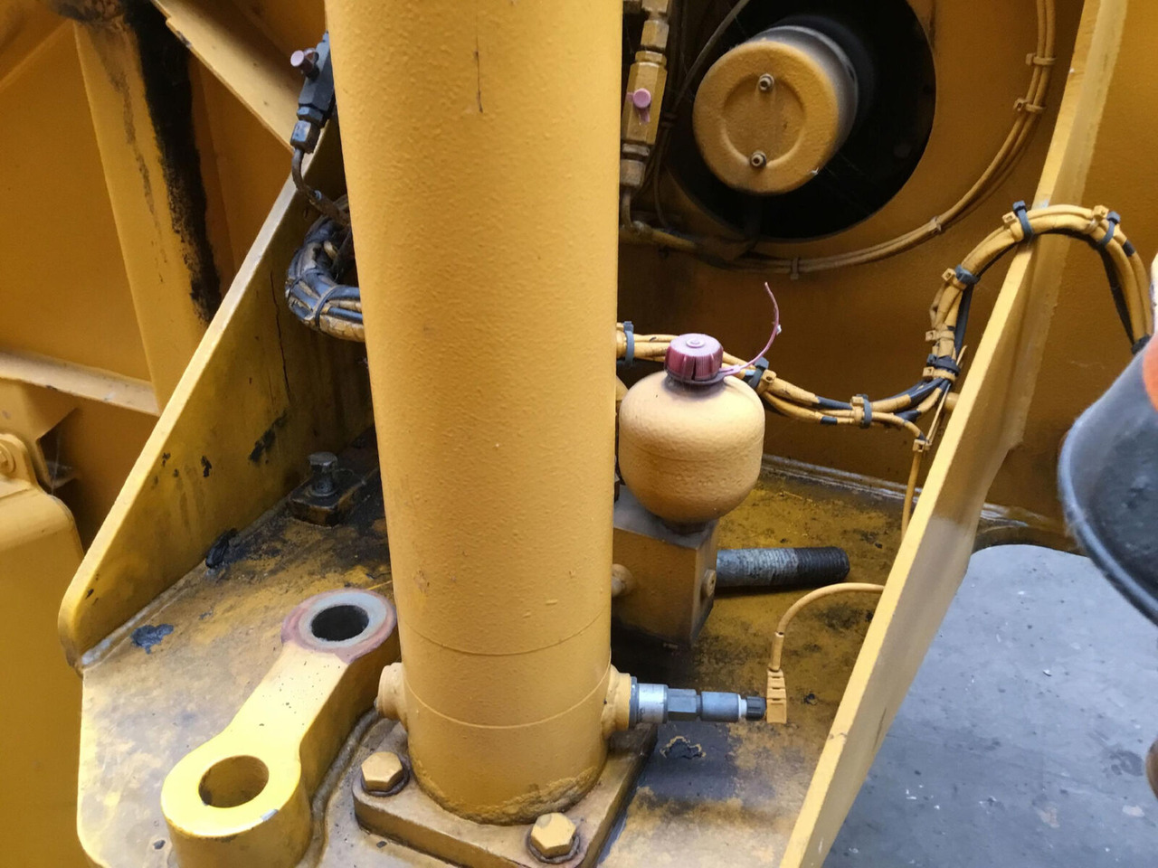 Liebherr LTM 1060-2 counterweight cylinder - Υδραυλικός κύλινδρος για Τηλεσκοπικός γερανός: φωτογραφία 4 Liebherr LTM 1060-2 counterweight cylinder - Υδραυλικός κύλινδρος για Τηλεσκοπικός γερανός: φωτογραφία 4