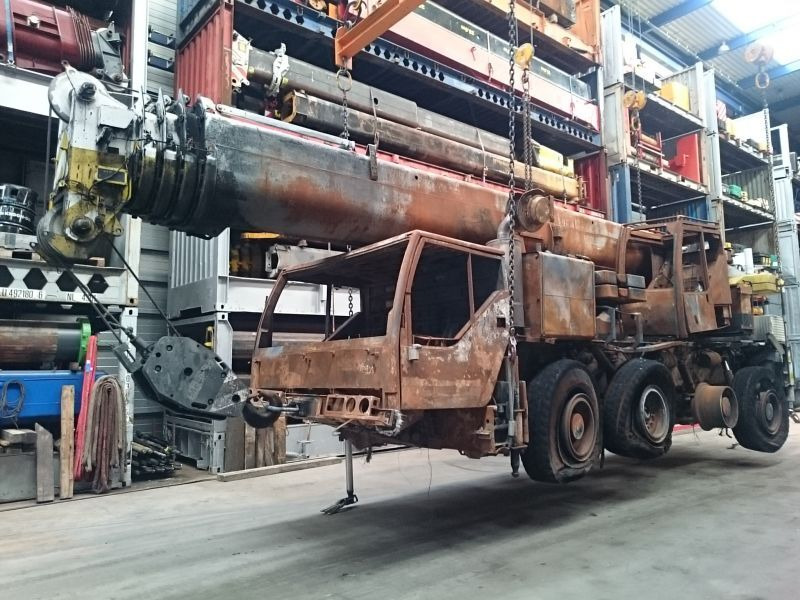 Liebherr LTM 1060-2 for parts - Γερανός παντός εδάφους: φωτογραφία 2 Liebherr LTM 1060-2 for parts - Γερανός παντός εδάφους: φωτογραφία 2