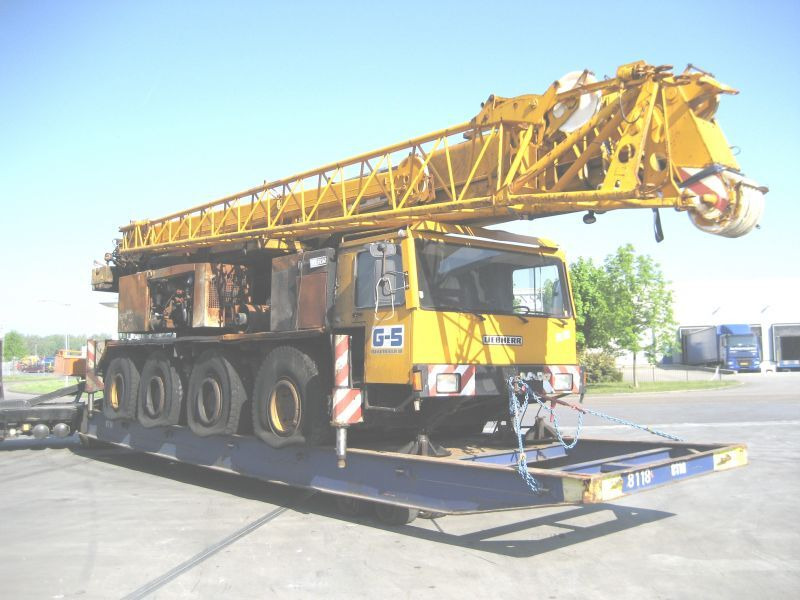 Liebherr LTM 1070 for parts - Τηλεσκοπικός γερανός: φωτογραφία 1 Liebherr LTM 1070 for parts - Τηλεσκοπικός γερανός: φωτογραφία 1