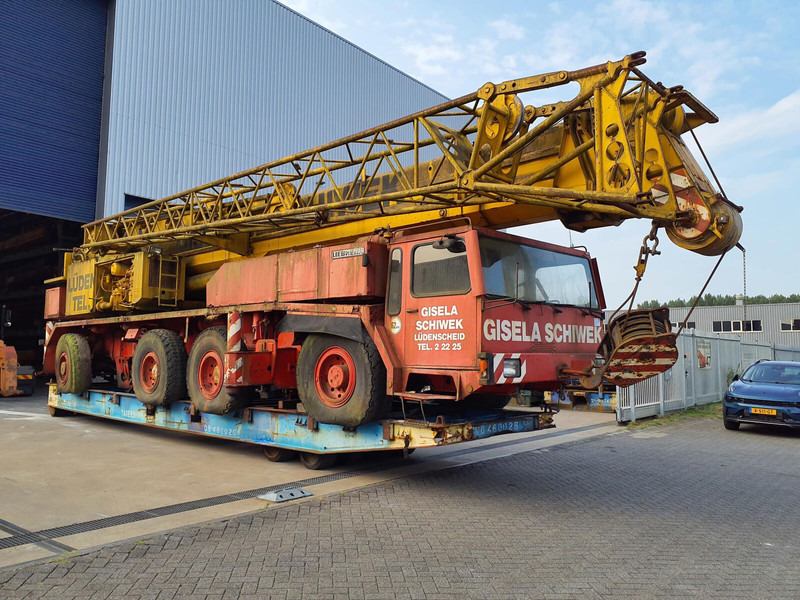 Liebherr LTM 1100 - Γερανός παντός εδάφους: φωτογραφία 1 Liebherr LTM 1100 - Γερανός παντός εδάφους: φωτογραφία 1