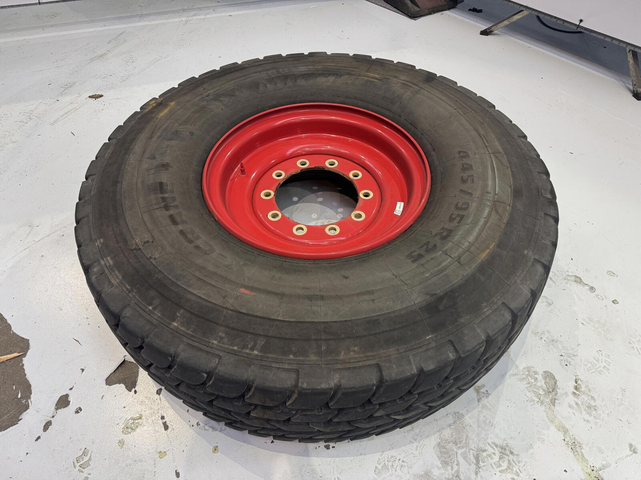 Michelin Wheel 445/95R25 10 12 1p - Πλήρης τροχός για Γερανός: φωτογραφία 2 Michelin Wheel 445/95R25 10 12 1p - Πλήρης τροχός για Γερανός: φωτογραφία 2