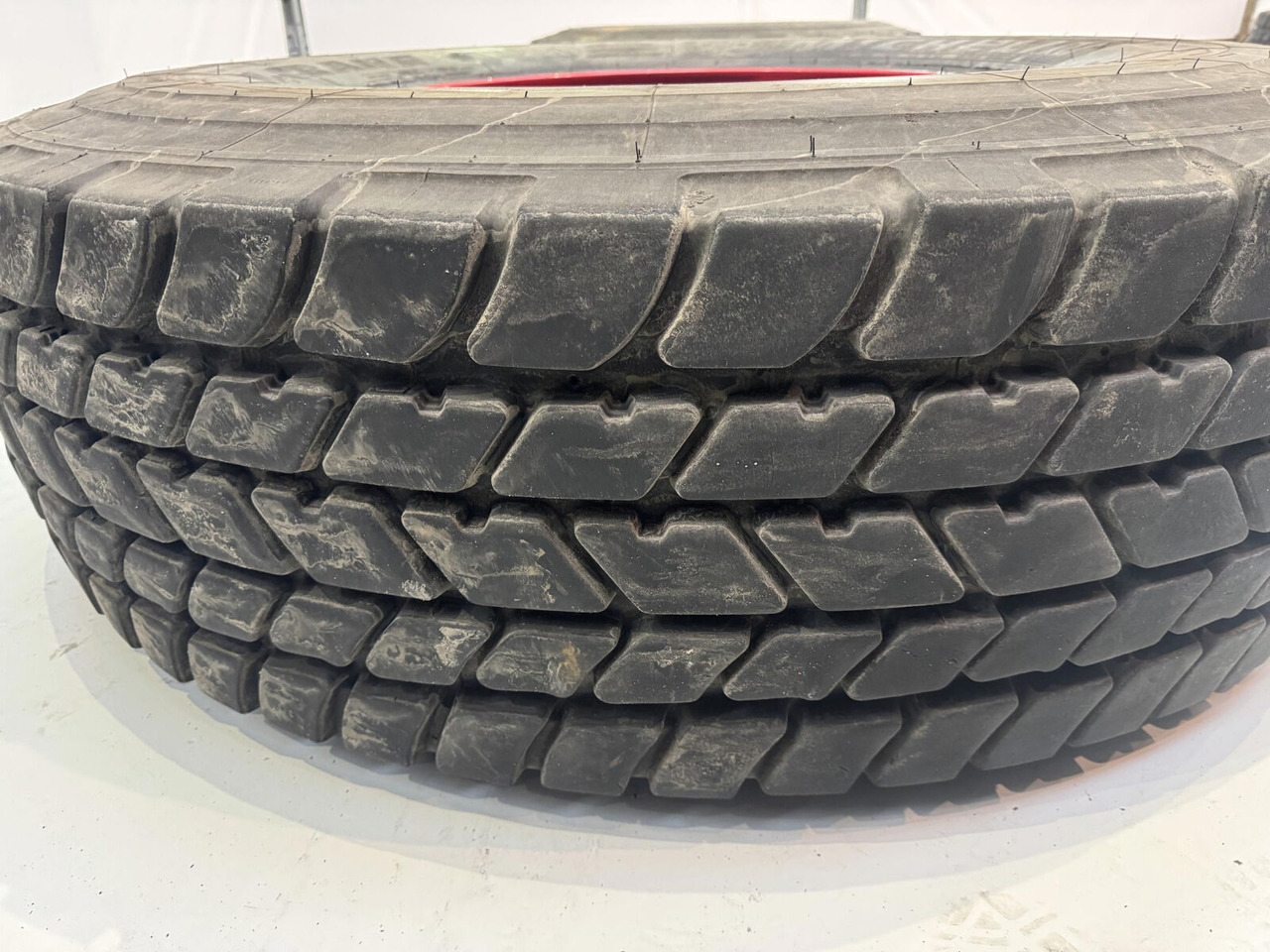 Michelin Wheel 445/95R25 10 12 1p - Πλήρης τροχός για Γερανός: φωτογραφία 3 Michelin Wheel 445/95R25 10 12 1p - Πλήρης τροχός για Γερανός: φωτογραφία 3