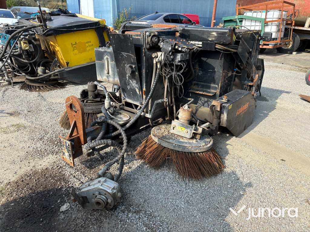 Bogserad Sopmaskin Fjärås FS 700 - Σάρωθρο δρόμων: φωτογραφία 1 Bogserad Sopmaskin Fjärås FS 700 - Σάρωθρο δρόμων: φωτογραφία 1