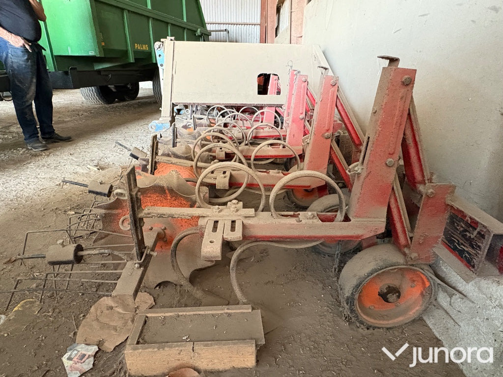 Fronthacka / Radhacka - Kverneland, 9radig - Σβάρνα: φωτογραφία 3 Fronthacka / Radhacka - Kverneland, 9radig - Σβάρνα: φωτογραφία 3