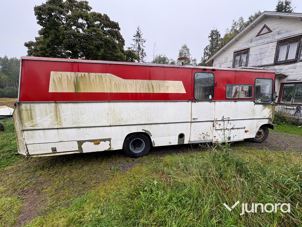Husbuss - Mercedes 913 - Τροχόσπιτο: φωτογραφία 5 Husbuss - Mercedes 913 - Τροχόσπιτο: φωτογραφία 5