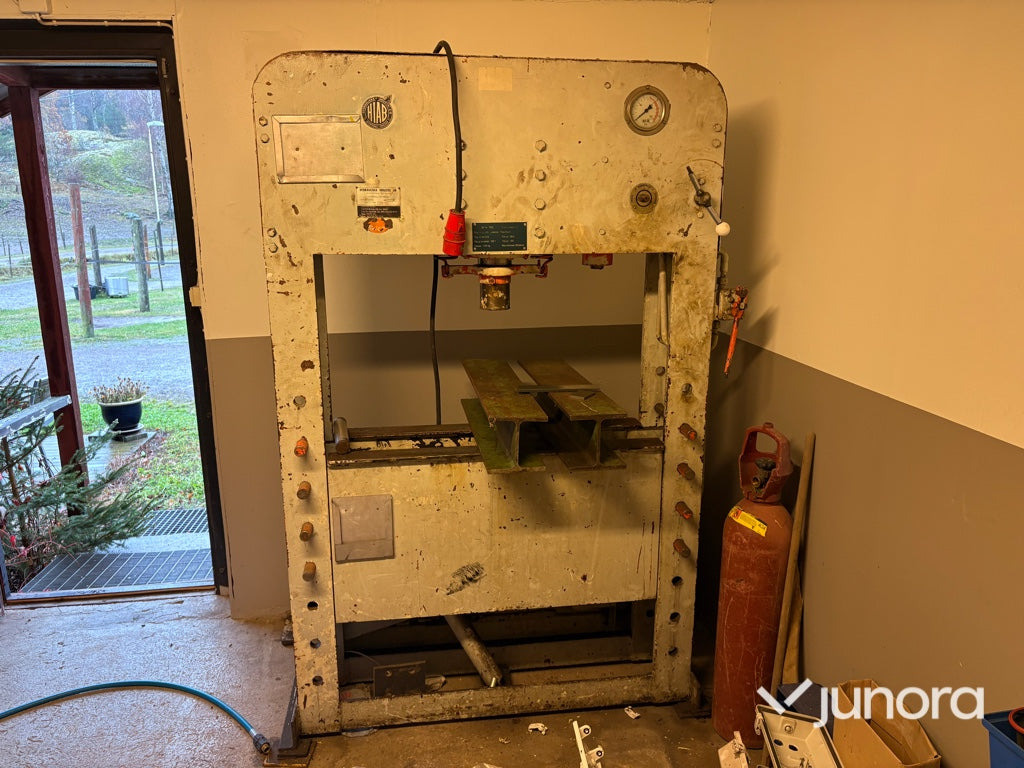 Hydraulpress - Hiab H100E, 100 ton - Στραντζόπρεσσα: φωτογραφία 3 Hydraulpress - Hiab H100E, 100 ton - Στραντζόπρεσσα: φωτογραφία 3