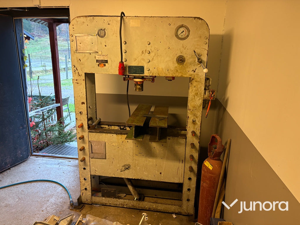 Hydraulpress - Hiab H100E, 100 ton - Στραντζόπρεσσα: φωτογραφία 1 Hydraulpress - Hiab H100E, 100 ton - Στραντζόπρεσσα: φωτογραφία 1