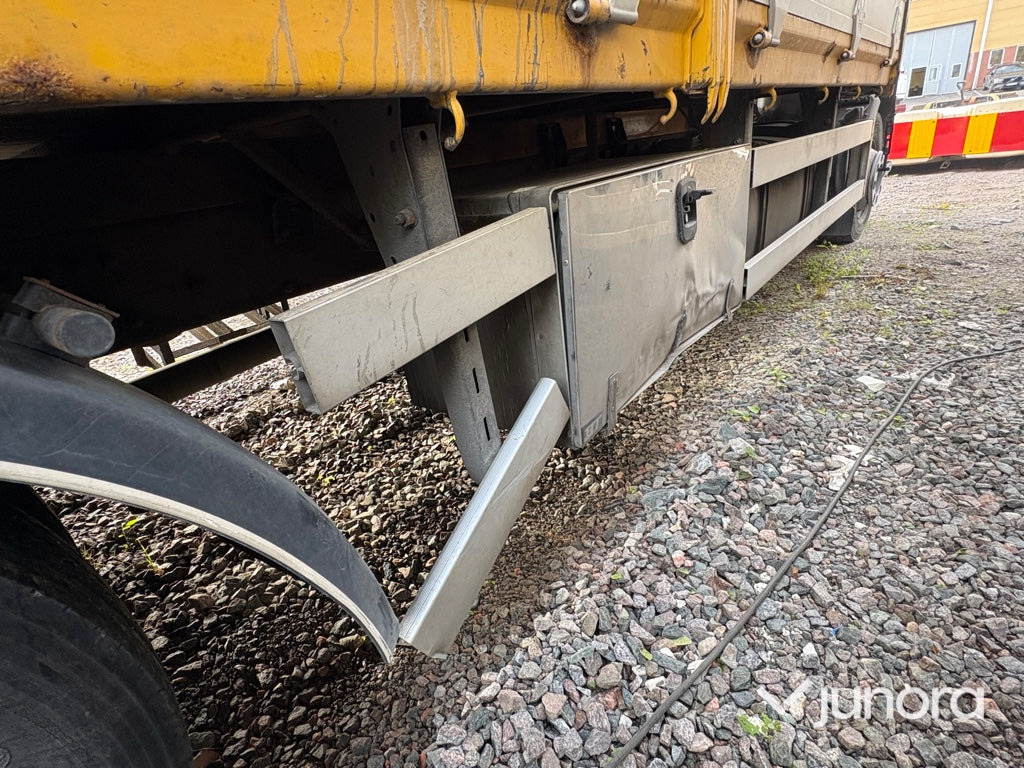 Φορτηγό μουσαμάς Lastbil Volvo FL-280 4*2: φωτογραφία 25