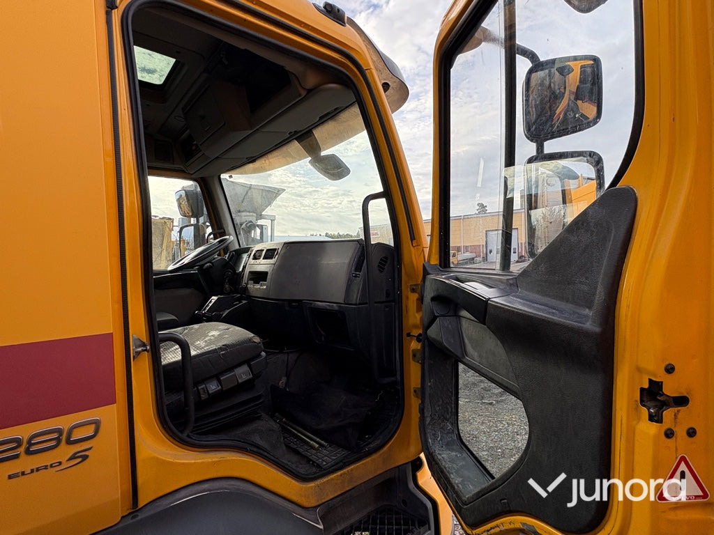 Φορτηγό μουσαμάς Lastbil Volvo FL-280 4*2: φωτογραφία 12