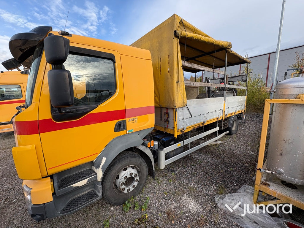 Lastbil Volvo FL-280 4*2 - Φορτηγό μουσαμάς: φωτογραφία 4 Lastbil Volvo FL-280 4*2 - Φορτηγό μουσαμάς: φωτογραφία 4