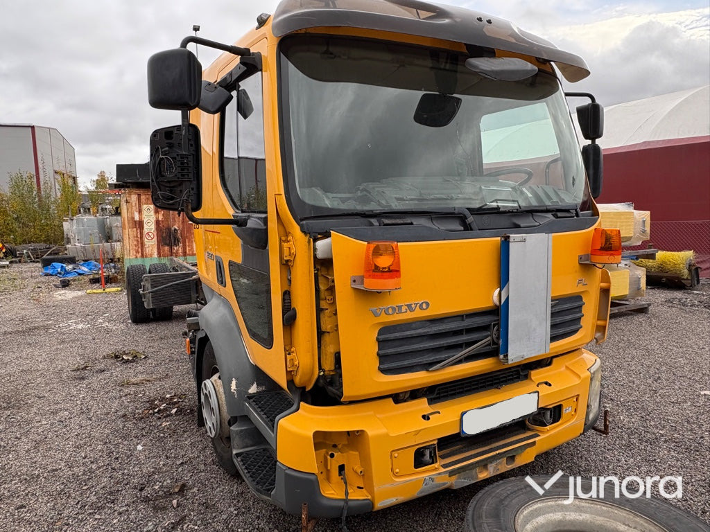 Lastbil - Volvo FL 4*2 - Φορτηγό σασί: φωτογραφία 3 Lastbil - Volvo FL 4*2 - Φορτηγό σασί: φωτογραφία 3