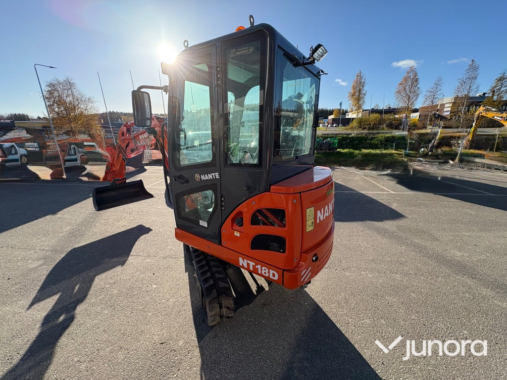 Minigrävare - Nante NT-18D, 1.8 ton, med hytt - Μίνι εκσκαφέας: φωτογραφία 3 Minigrävare - Nante NT-18D, 1.8 ton, med hytt - Μίνι εκσκαφέας: φωτογραφία 3