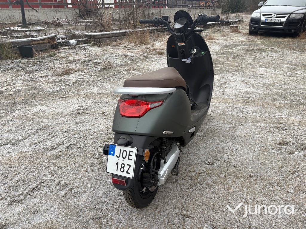 Moped - LVNENG LX02 - Μοτοσικλέτα: φωτογραφία 5 Moped - LVNENG LX02 - Μοτοσικλέτα: φωτογραφία 5