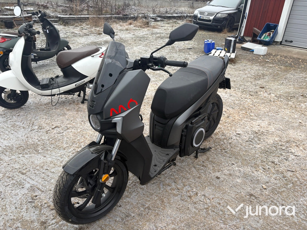 Motorcykel - SEAT, MO Escooter 125 - Μοτοσικλέτα: φωτογραφία 1 Motorcykel - SEAT, MO Escooter 125 - Μοτοσικλέτα: φωτογραφία 1