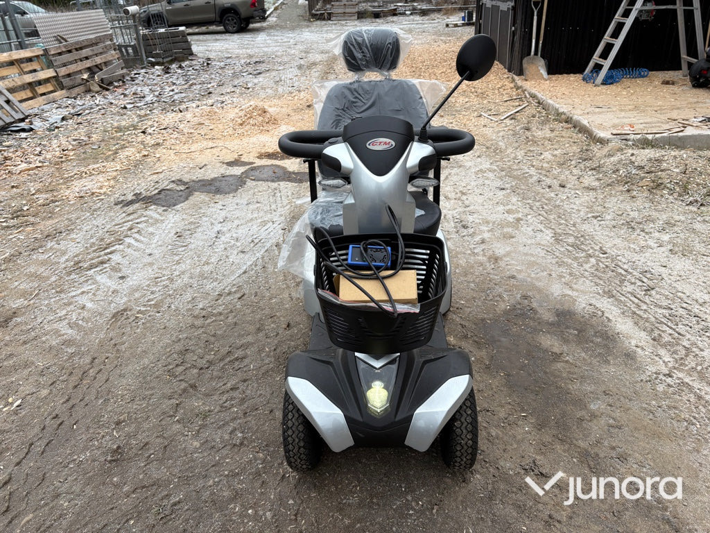 Promenadskoter - C.T.M HS-520 - Μοτοσικλέτα: φωτογραφία 2 Promenadskoter - C.T.M HS-520 - Μοτοσικλέτα: φωτογραφία 2