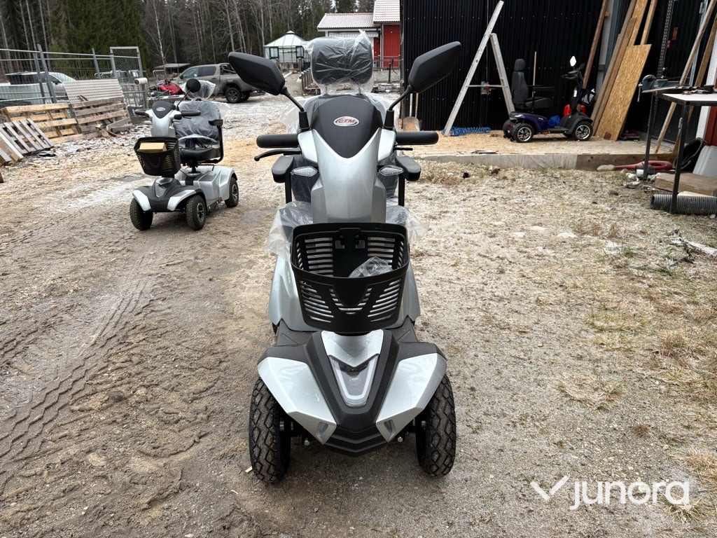 Promenadskoter - C.T.M HS-828 - Μοτοσικλέτα: φωτογραφία 2 Promenadskoter - C.T.M HS-828 - Μοτοσικλέτα: φωτογραφία 2