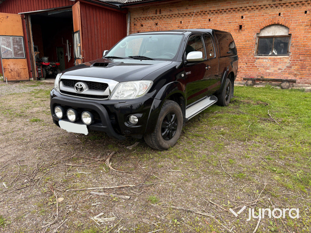 Toyota Hilux X-Cab 4wd - Ημιφορτηγό: φωτογραφία 1 Toyota Hilux X-Cab 4wd - Ημιφορτηγό: φωτογραφία 1
