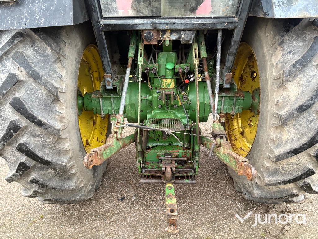 Τρακτέρ Traktor - John Deere 3140 MFWD: φωτογραφία 25