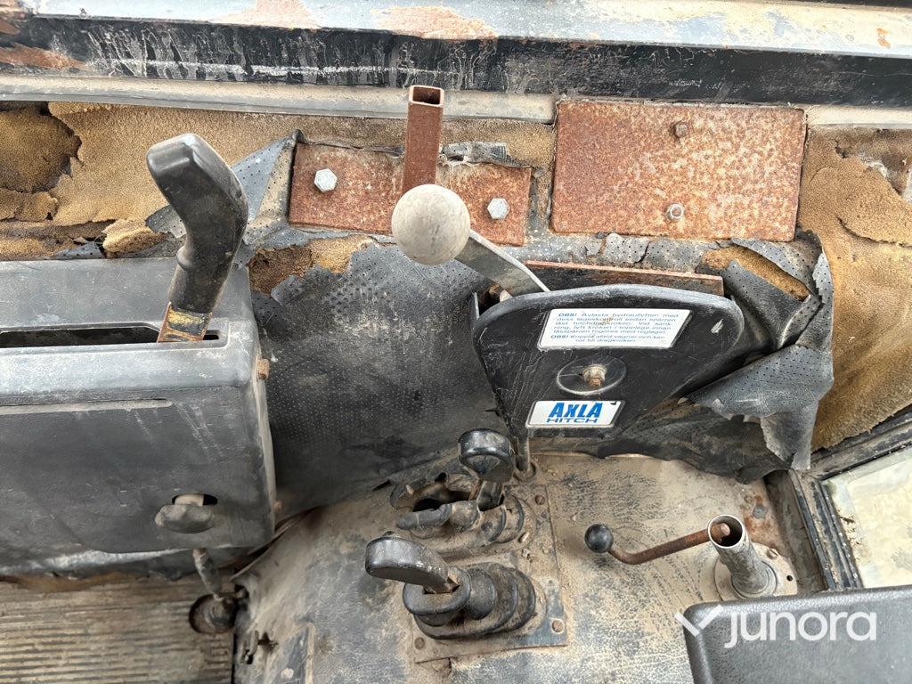 Τρακτέρ Traktor - John Deere 3140 MFWD: φωτογραφία 24