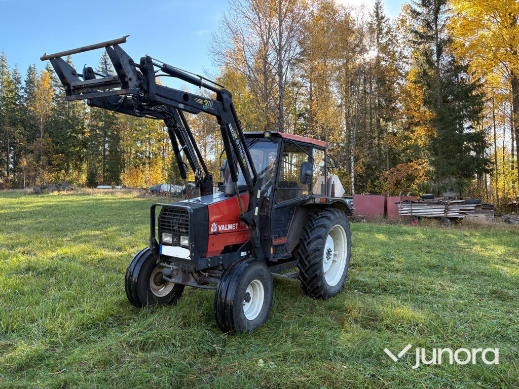 Traktor - Valmet 305 - Τρακτέρ: φωτογραφία 1 Traktor - Valmet 305 - Τρακτέρ: φωτογραφία 1