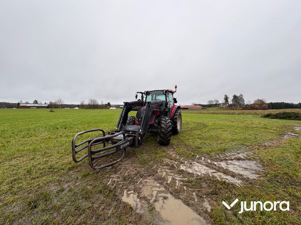 Traktor - Valtra A115 - Τρακτέρ: φωτογραφία 2 Traktor - Valtra A115 - Τρακτέρ: φωτογραφία 2